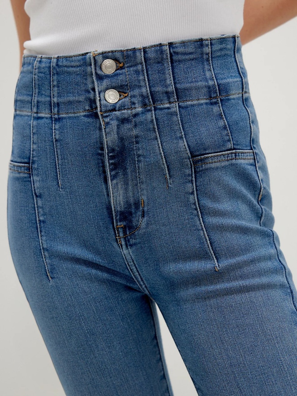 078 WE THE FREE Women's Jayde Flare Jeans, Sunburst Blue, Sz 32 - Picture 12 of 14